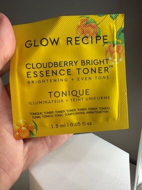 10/$20 Glow Recipe Cloudberry Bright Essence Toner 1.5mL Sample BN